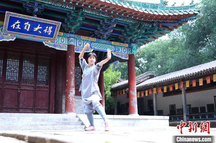 台湾师徒少林寺考功:外练技能 内修心境-少林寺在台湾上映过吗