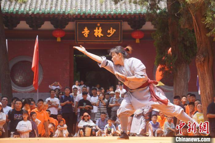 台湾师徒少林寺考功:外练技能 内修心境-少林寺在台湾上映过吗