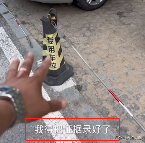 大连被锁车后续:涉事店铺遭差评,公安评论沦陷,整个大连被牵连-大连车祸怎么回事