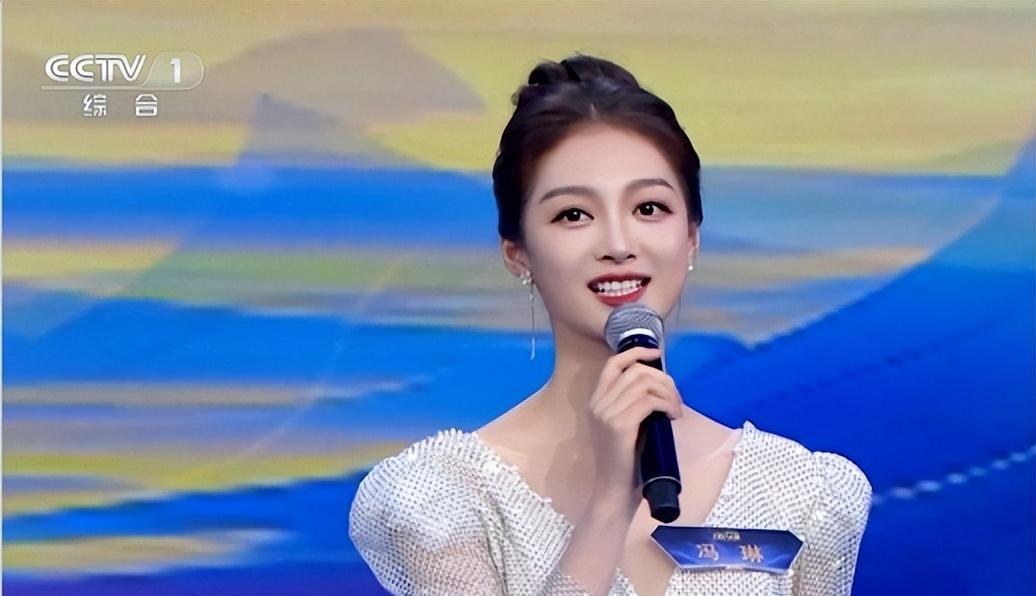 冯琳:比赛收获姐妹情,赛后和张靓婧共同唱响“入职央视”的期待-冯琳个人