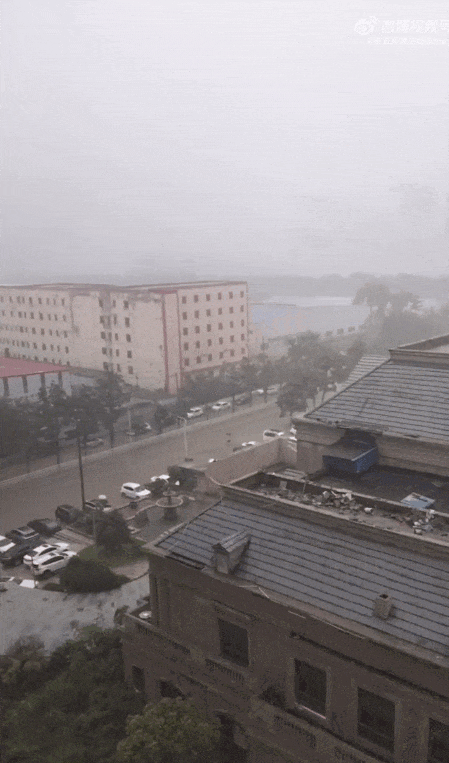 河南南阳遭遇极端暴雨-河南南阳遭遇极端强降雨
