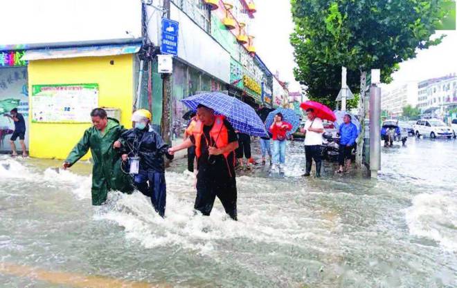 又是河南!南阳遭遇特大暴雨,已转移8000人,这是最后一次了吧-南阳市大暴雨