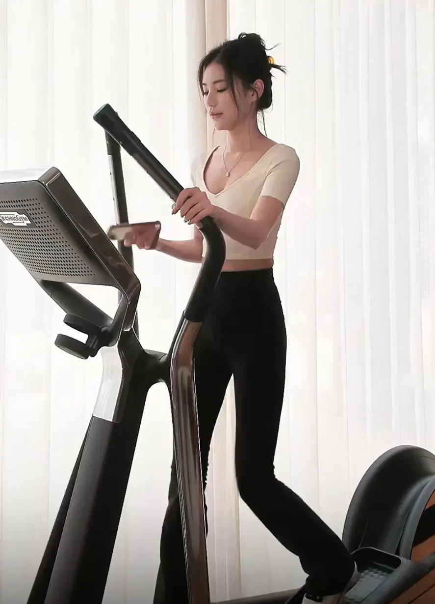 汪小菲老婆Mandy晒回家vlog,回家做饭,这就是台北的豪门生活?-汪小菲夫妇现身北京故宫 网友:孩子呢