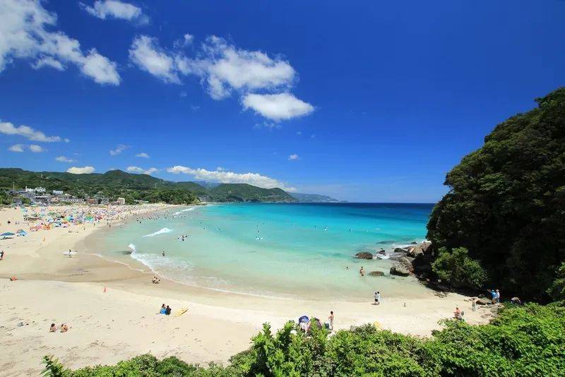 20岁中国女游客在日本海边失踪,海上漂流36小时后被救起!-海外失踪的中国女生