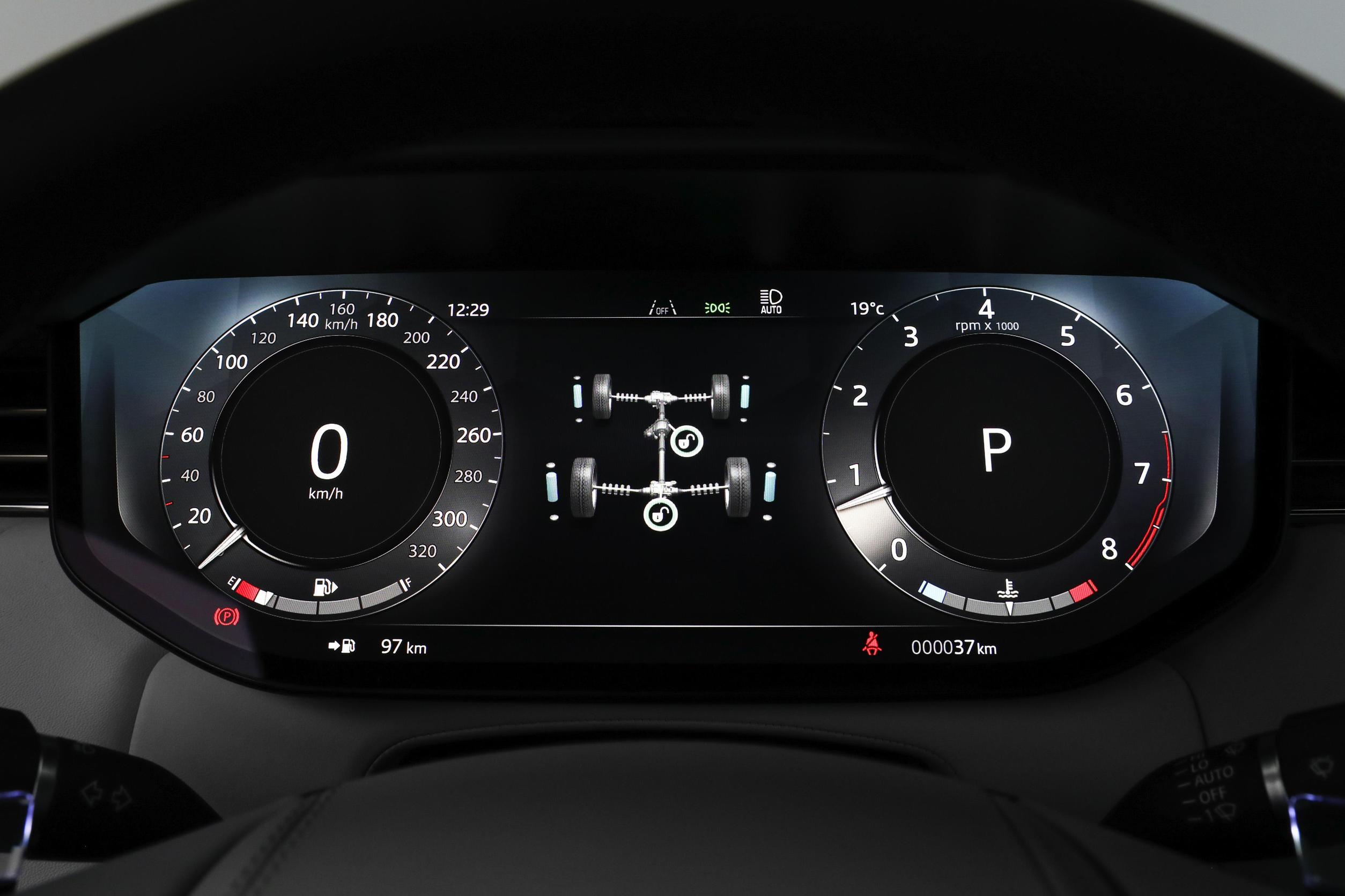 售价243.8万元,路虎揽胜运动版SV限量版上市,百公里加速3.8秒-路虎揽胜运动版2021款价格