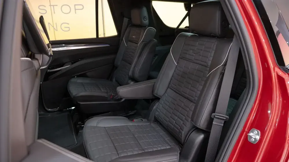 新车 | 约61万元起售/年底上市 凯迪拉克新款凯雷德ESCALADE实车曝光