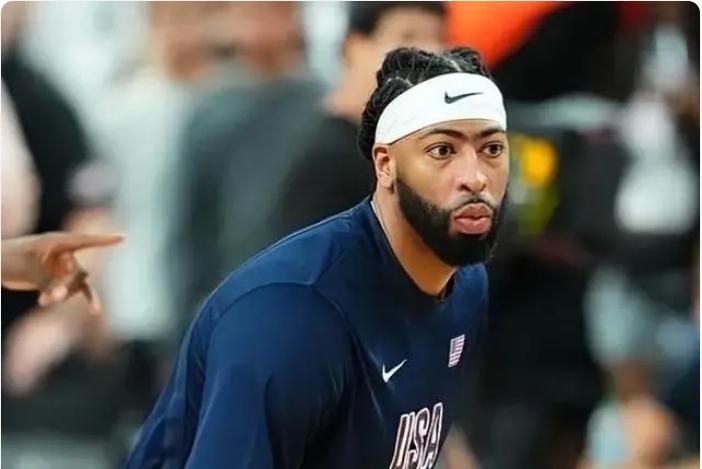 彻底打服了!约基奇盛赞浓眉才是DPOY,詹姆斯插手美国男篮教练组-詹姆斯继续领跑mvp排行榜