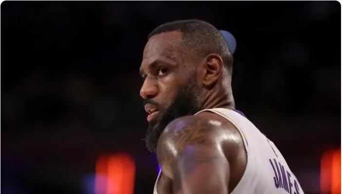 彻底打服了!约基奇盛赞浓眉才是DPOY,詹姆斯插手美国男篮教练组-詹姆斯继续领跑mvp排行榜