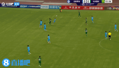 半场-北京国安1-0无锡吴钩 杨立瑜进球后众将指天缅怀青训小将-北京国安杨帆