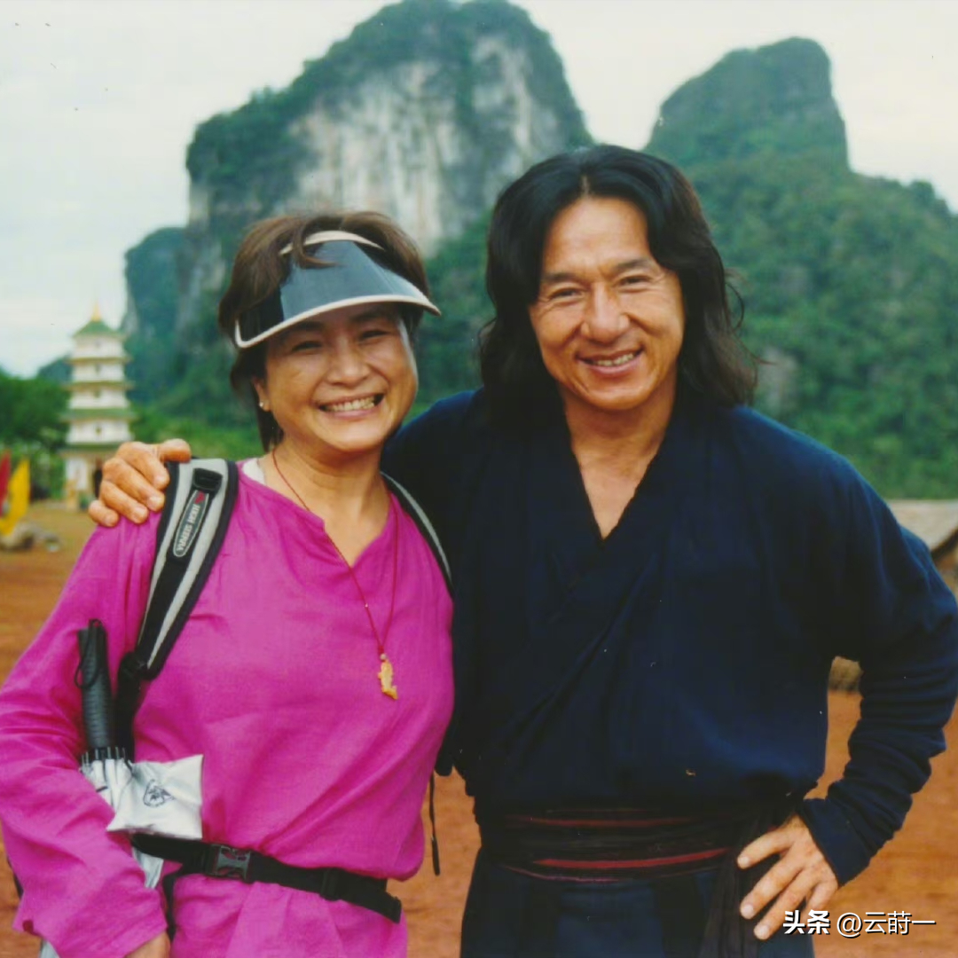 郑佩佩去世原因曝光,患脑部罕见病死后捐赠遗体,周星驰发文悼念-郑佩佩有钱吗