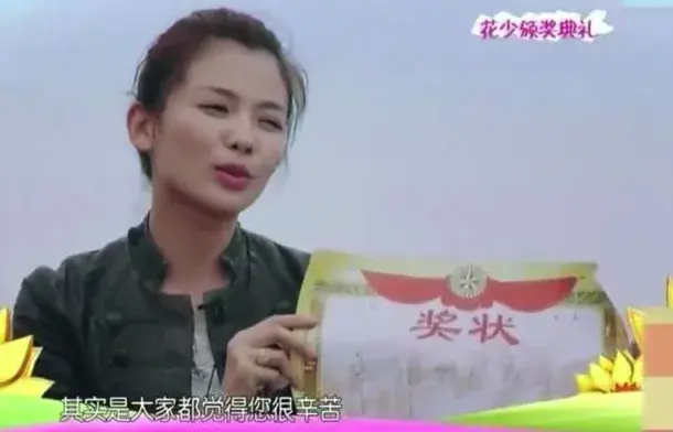 她一走,整个娱乐圈都在怀念-她走了一个多钟头了修改病句