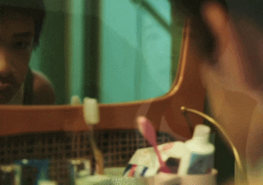 荣梓杉中戏北电考试双第一,本尊发文只字未提,晒新发型引热议-荣梓杉如何出道的