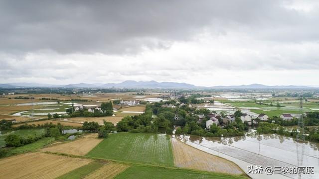 台风格美中心风力15级,将登陆福建中部,一路北上带来特大暴雨-台风靓丽