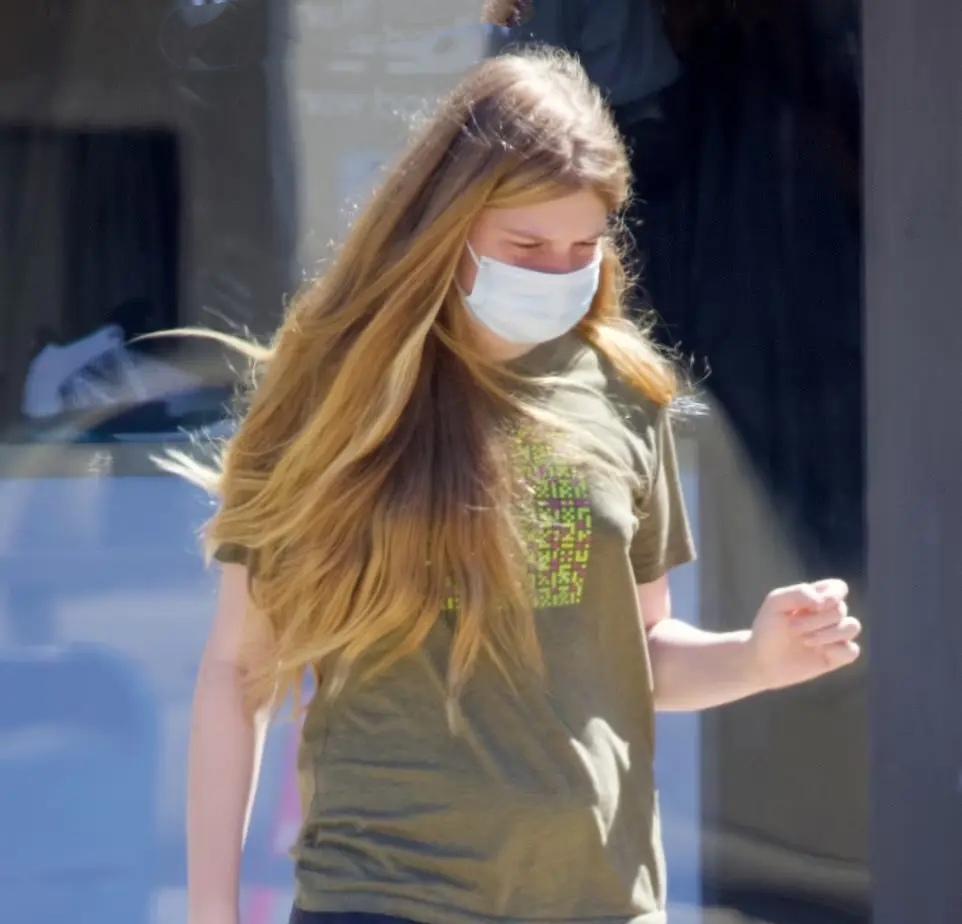 变性女儿发声,回应马斯克“儿子去世了”言论,直言他冷漠易怒-马斯克小女孩