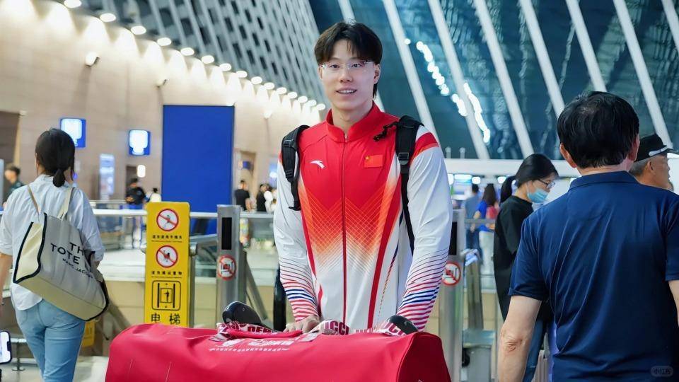 澳大利亚“蛙王”公然威胁覃海洋:一旦你夺得奖牌,我将登台抗议-澳洲绿树蛙