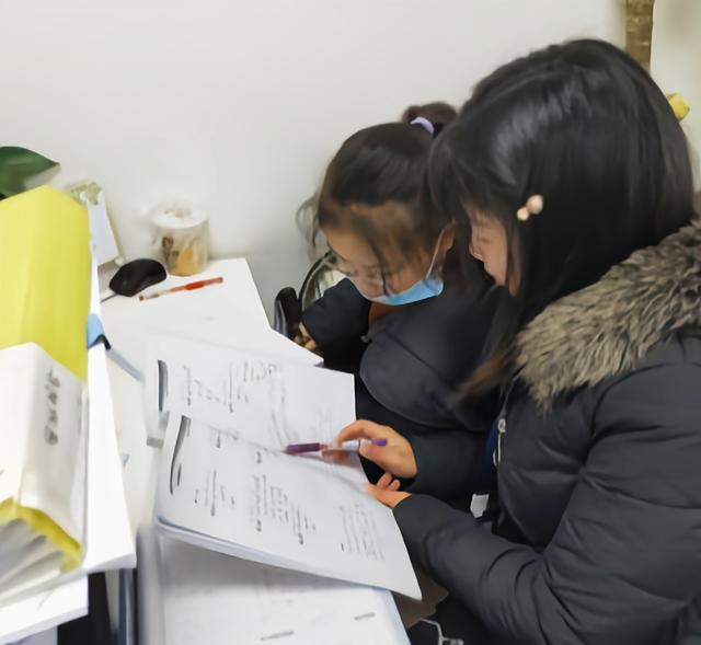 教育局“最新通知”∶取消教师“寒暑假带薪”,老师反应出乎意料-取消教师带薪寒暑假?