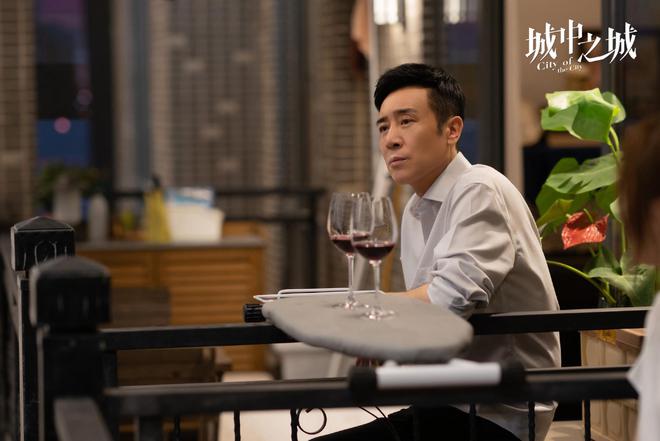 《前途无量》央八开播,主演都是实力派,都市职场剧又有天花板-前途无量上一句