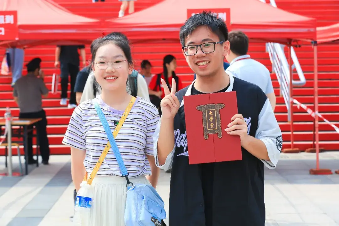 开学啦! 北京大学迎来2024级本科新生(多图)!-2021年北京大学