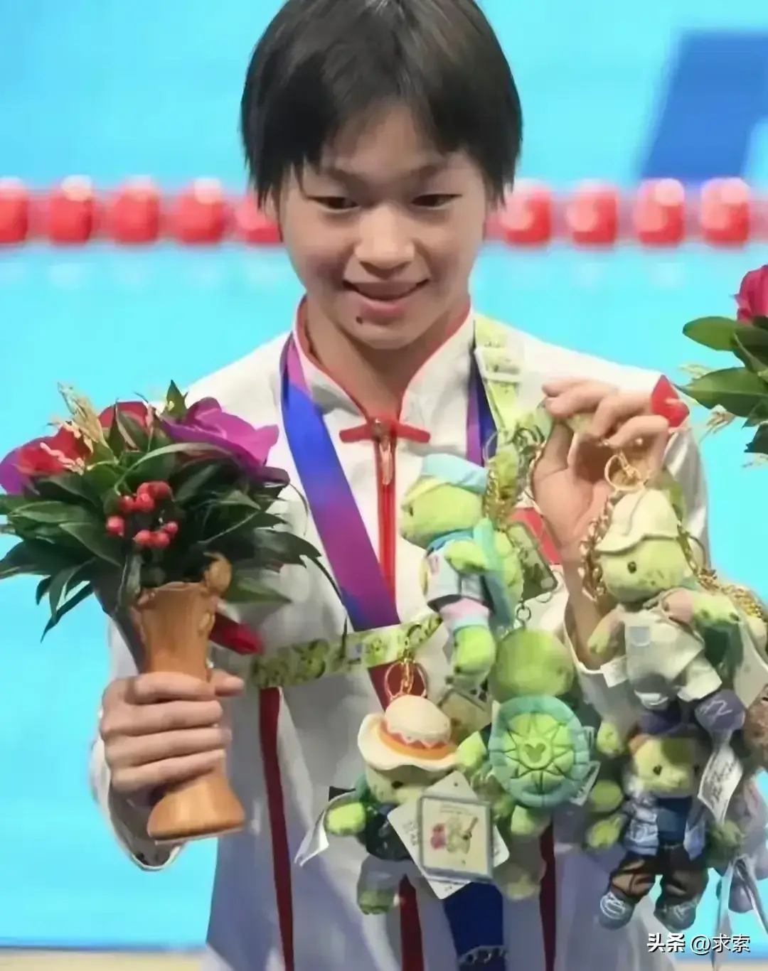 全红婵挂上LV的小乌龟了!LV果然懂她,这只“天价”小乌龟要火了-全红婵惊艳了世界