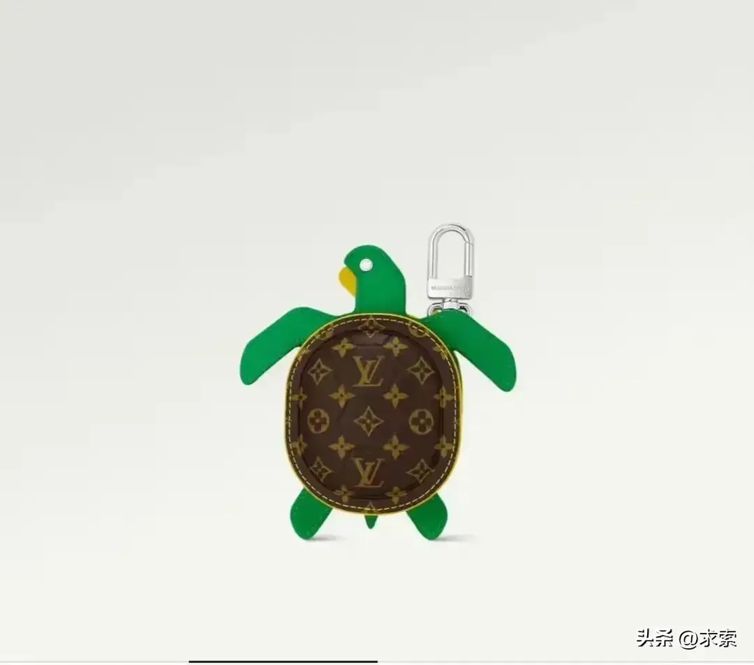 全红婵挂上LV的小乌龟了!LV果然懂她,这只“天价”小乌龟要火了-全红婵惊艳了世界