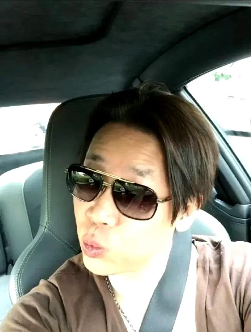 《才二十三》MV上线,方大同用歌声教你如何‘热水浴’心灵,速来-二十三三×50