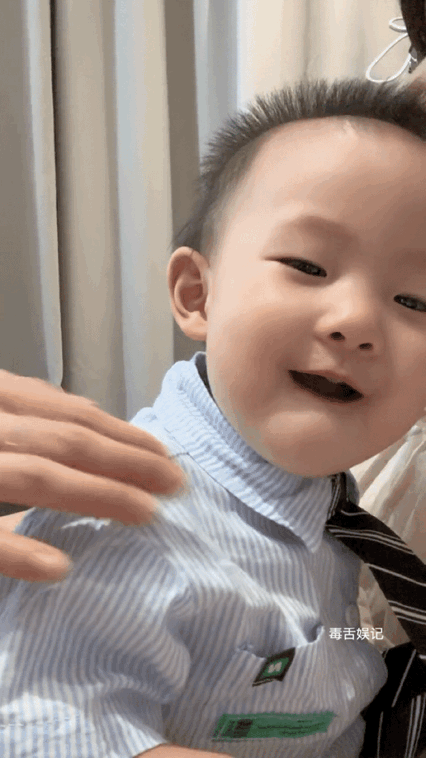 黄一鸣想让女儿当网红,网友:王思聪知道他私生女当网红吗?-王思聪签约孙一鸣