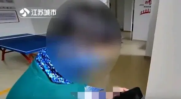 糊涂!南京一男子网贷60万做榜一大哥后送外卖还债!网友评论亮了-江苏南京哪个平台的催收