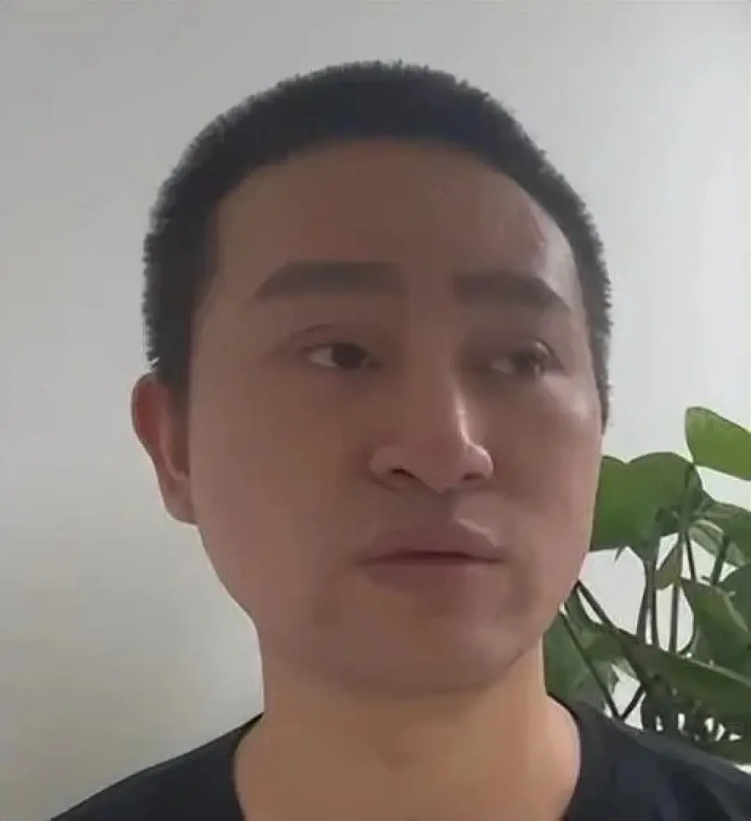 4胞胎父亲称收入微薄 深圳妇联回应:社区街道都会介入-深圳四胞胎事件处理