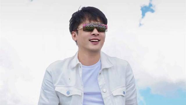 原创 辛巴愤怒指责小杨哥!揭露其商业模式抄袭,批评其缺乏责任与道德-辛巴怒怼