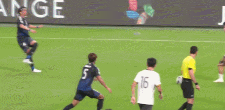 史上最大分差,国足0-7惨败日本!范志毅:看得想跳黄浦江-范志毅任国足教练