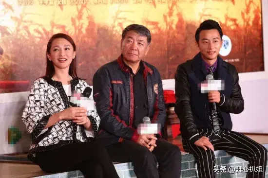 郑晓龙导演曾透露:蒋雯丽是黄轩的贵人!事情不简单,信息量大!-蒋丽雯和黄轩是什么关系