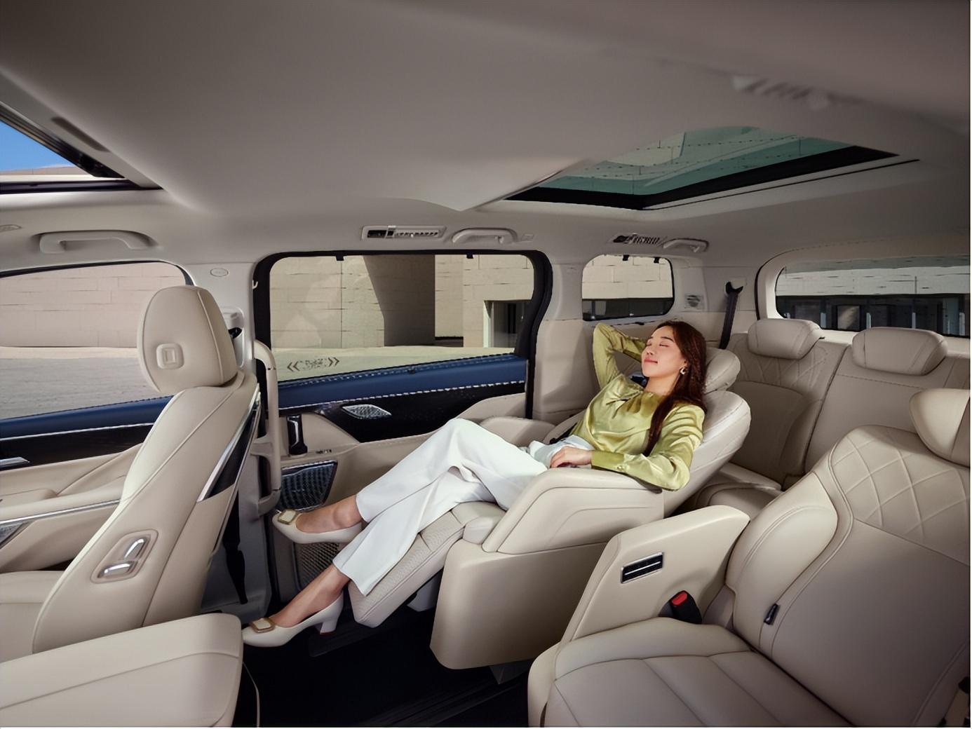 以高端头等舱回归,魏牌高山开启预订-魏复古车suv报价