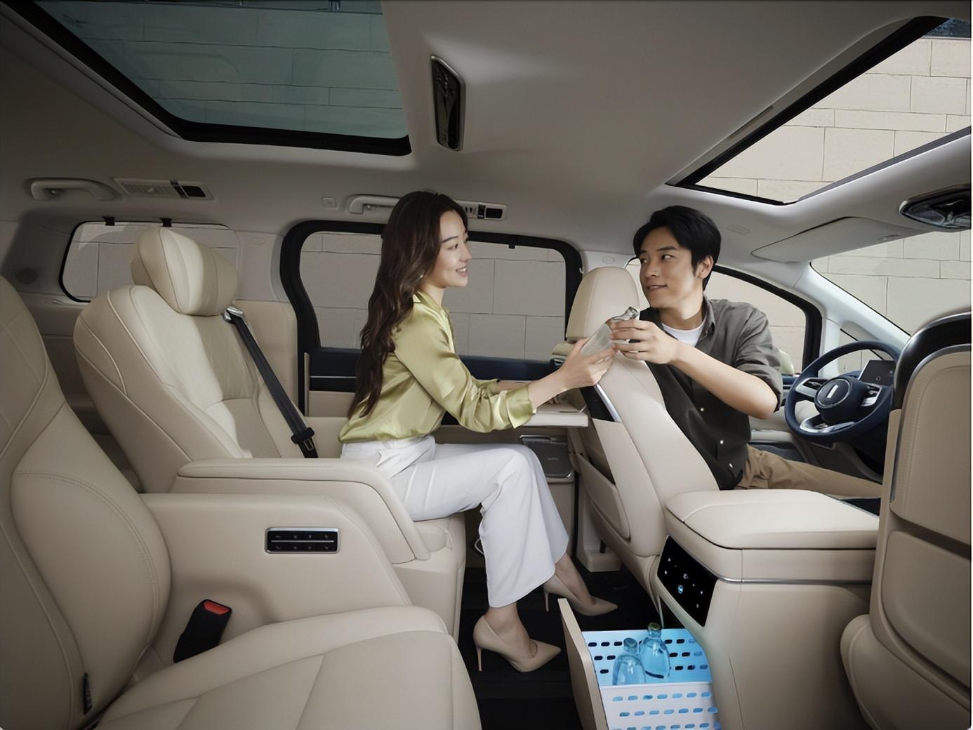 以高端头等舱回归,魏牌高山开启预订-魏复古车suv报价