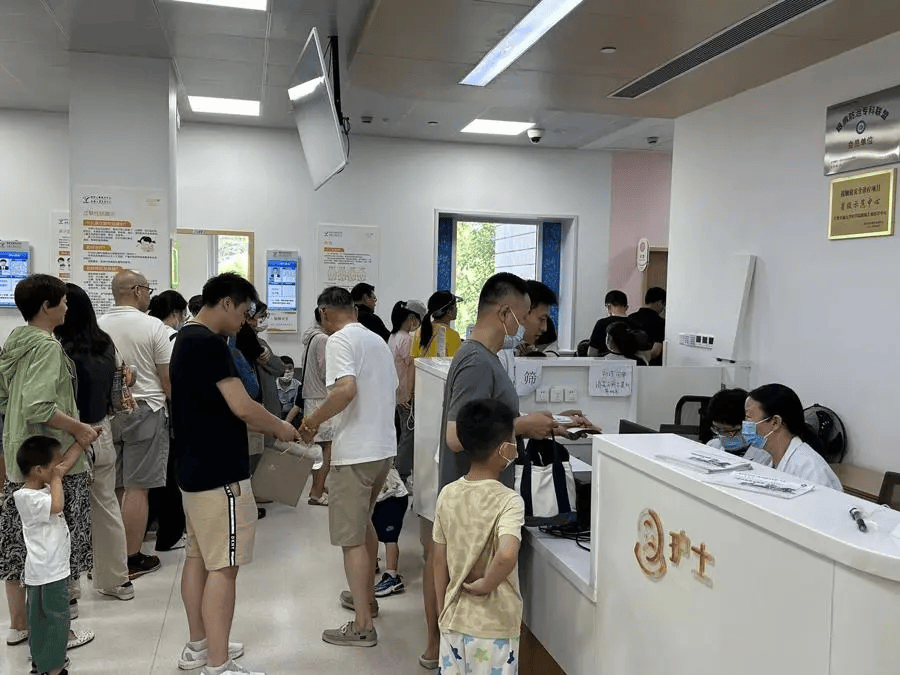 持续高温,上海近期发热患者明显增多!这两种天气,中暑风险高!-这几天上海的温度有几度