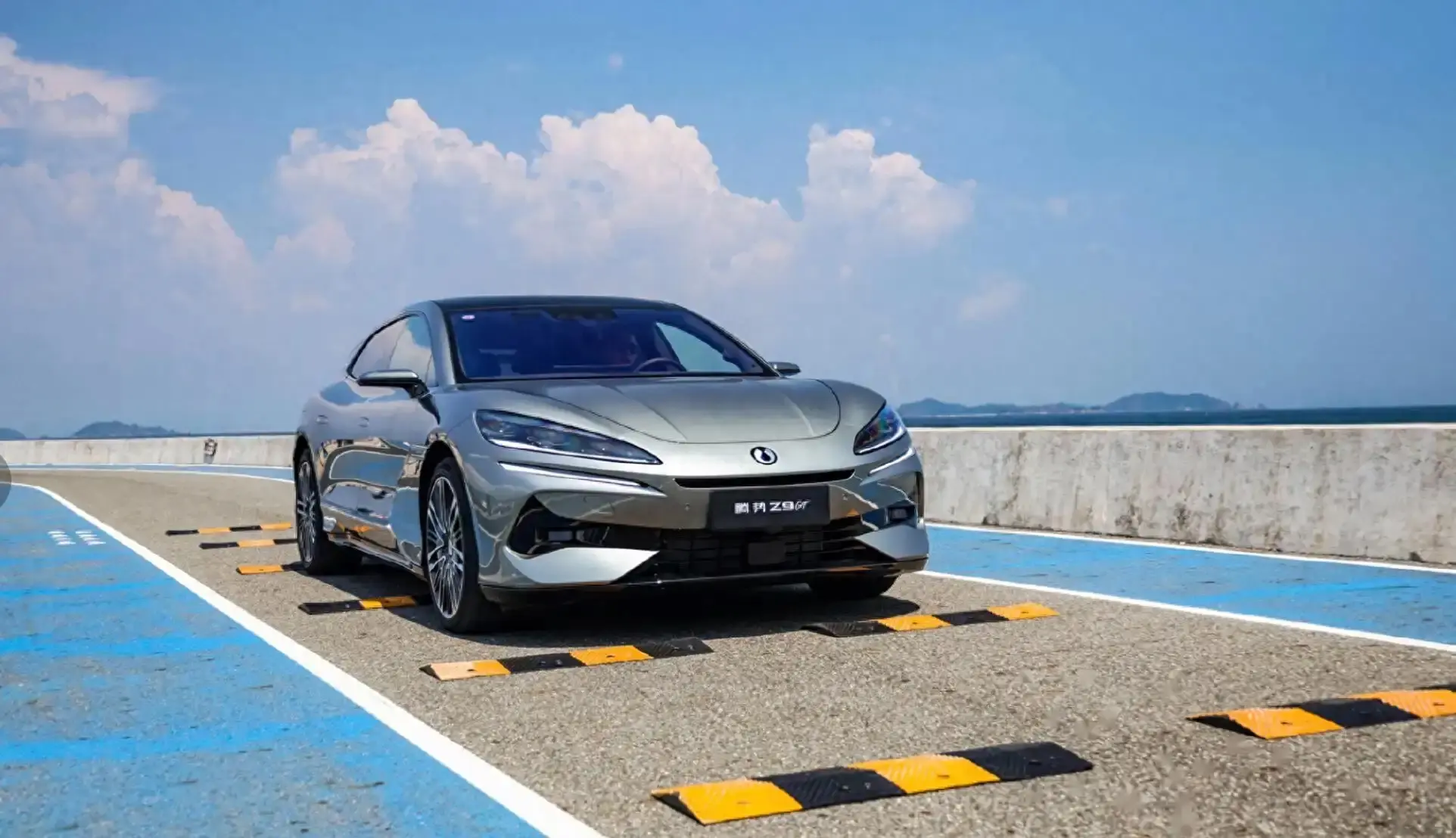 三款新车,比亚迪9月全力出击,钱包估计捂不住了!-比亚迪9月份