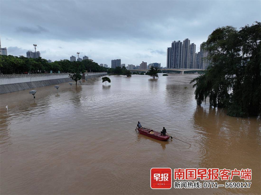 南宁邕江大桥双向封闭,最高洪峰12点过境-邕江流向示意图