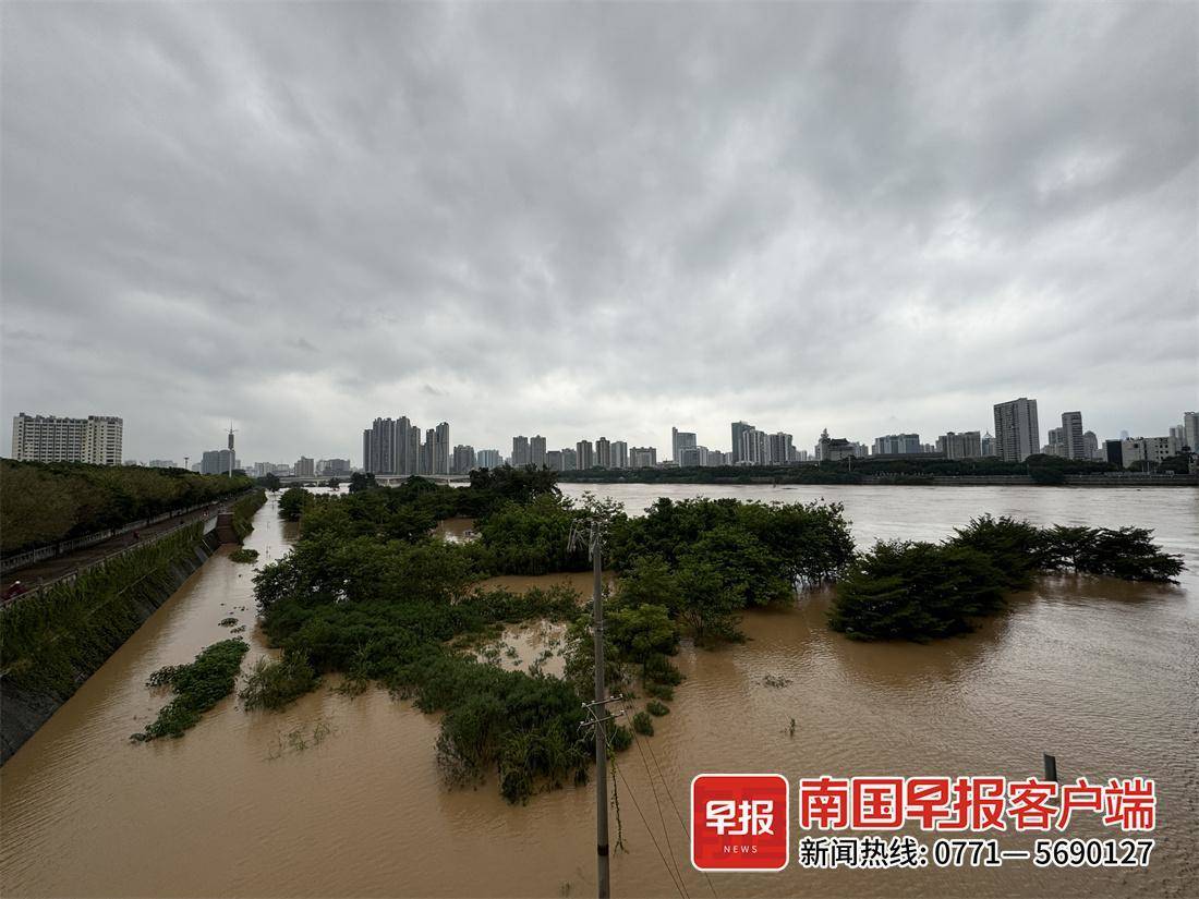 南宁邕江大桥双向封闭,最高洪峰12点过境-邕江流向示意图