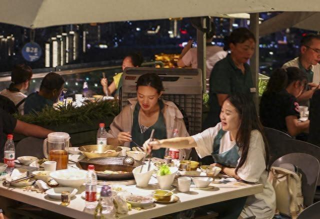 高温连续“全勤”,看重庆如何应对-重庆高温假一般是什么时候