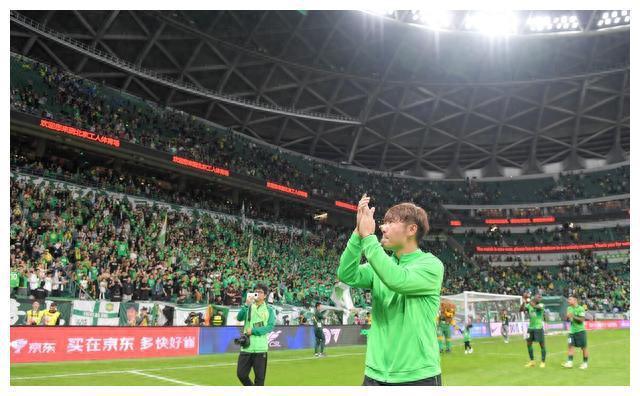 中超上座不减!国安主场4万1居首,申花、天津泰山主场破2万!-山东鲁能对北京国安