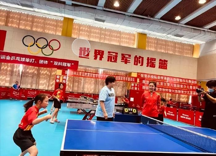 接连退赛,陈梦宣布意外决定,退役安置敲定,国乒批准-国乓陈梦简介