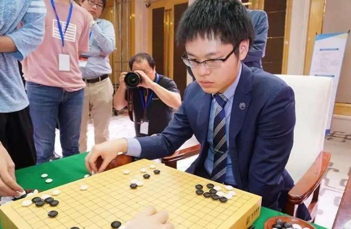 余正麒力克对手晋级本赛 柯洁复仇01年后生 李轩豪速速惨败-余正钧百科