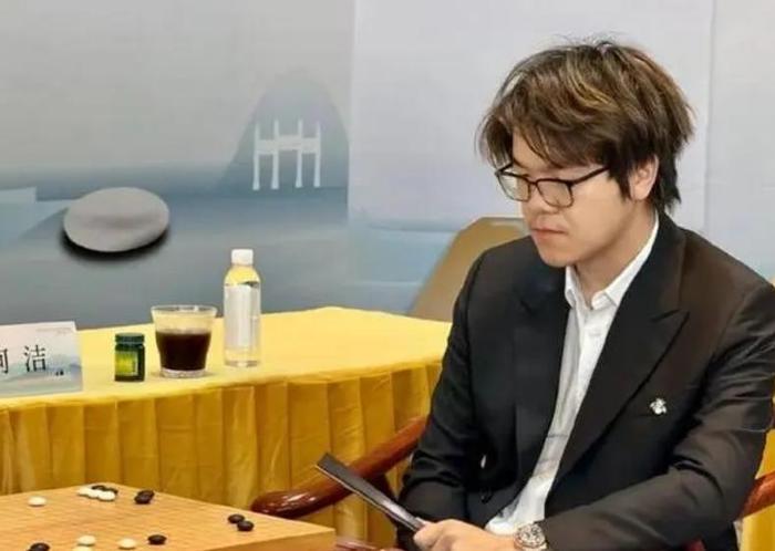 余正麒力克对手晋级本赛 柯洁复仇01年后生 李轩豪速速惨败-余正钧百科