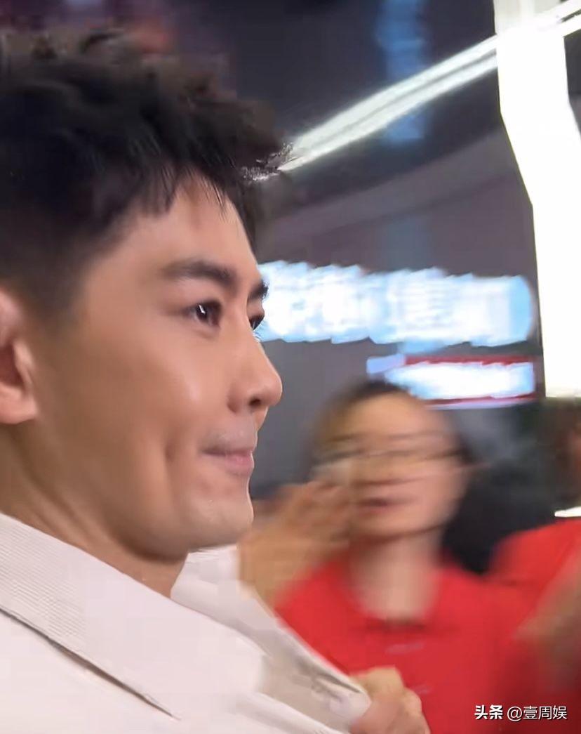 49岁林志颖近照曝光,车祸2年后现身活动唱歌,网友:老了好多-2020年林志颖最近视频