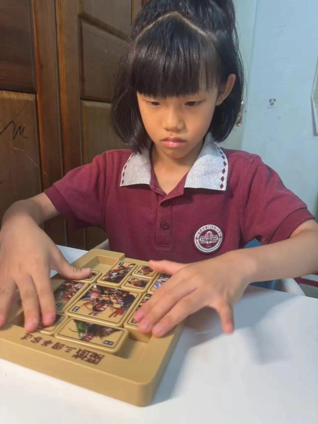 7岁女孩不到1秒破世界纪录-七岁小女孩比赛