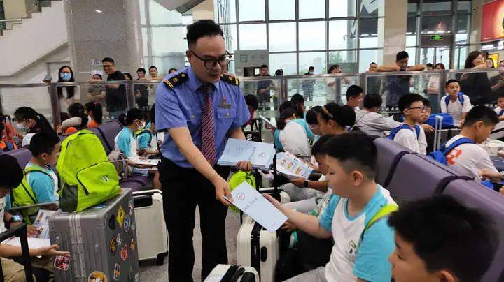 铁路迎来暑运返程高峰!12306又上新了,购票更方便!-春运返程高峰期是什么时候