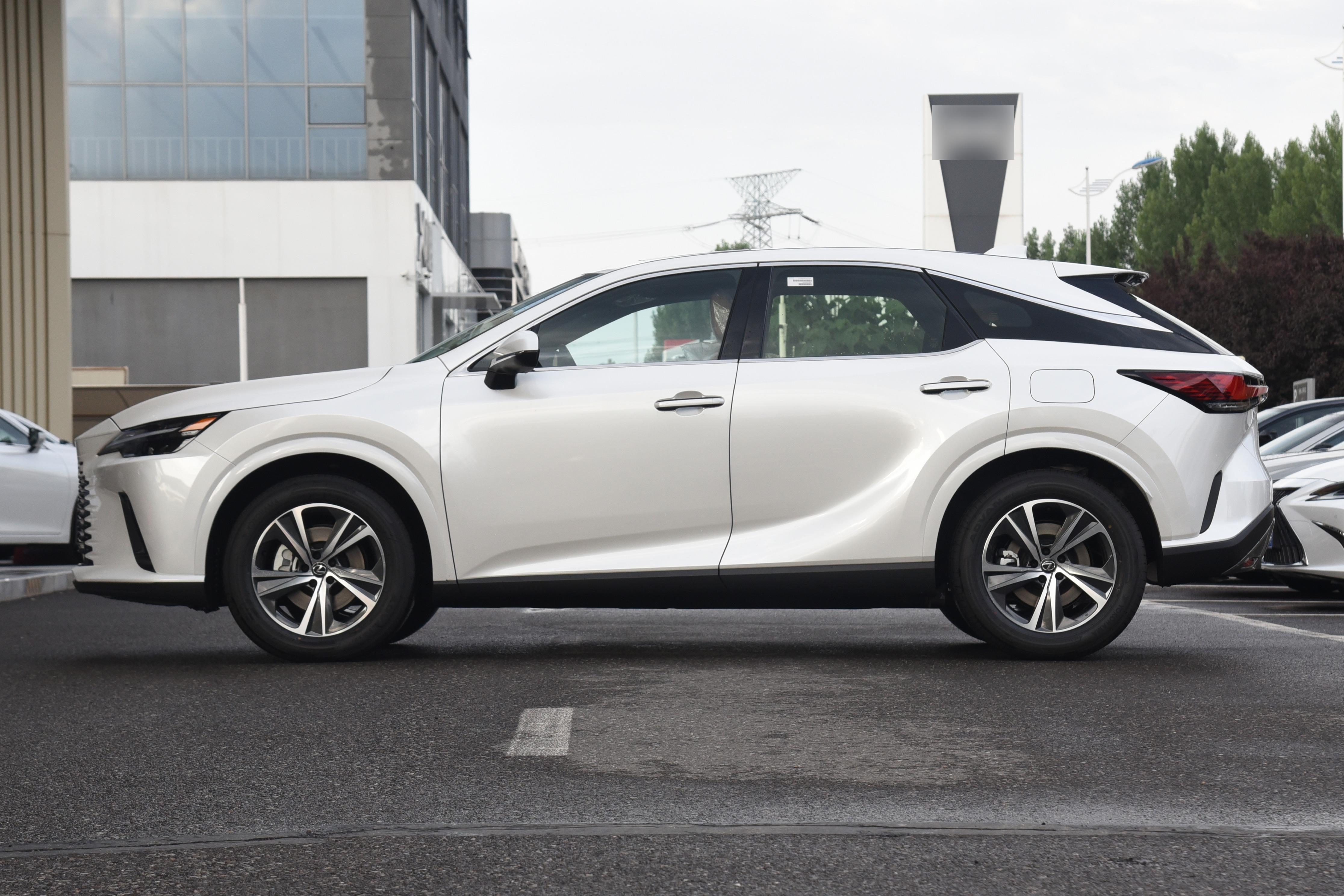 售价38万元 雷克萨斯RX 300骏享版上市 配2.0T动力-雷克萨斯rx300h价格