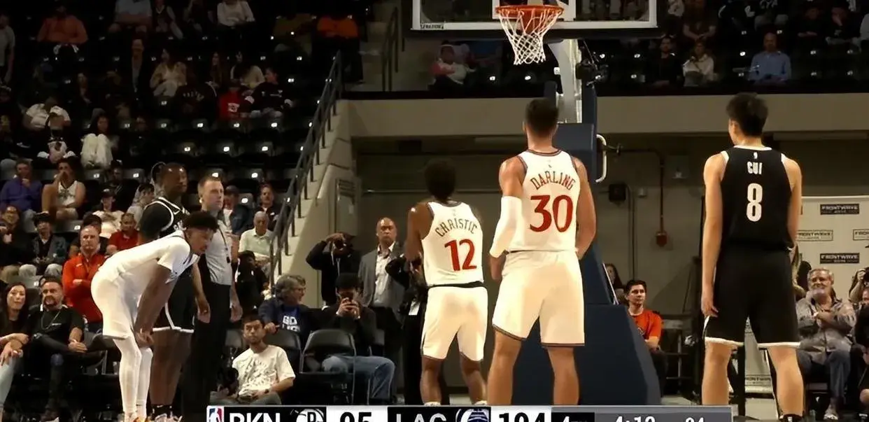 中国男篮之崔永熙首秀!-崔进篮球