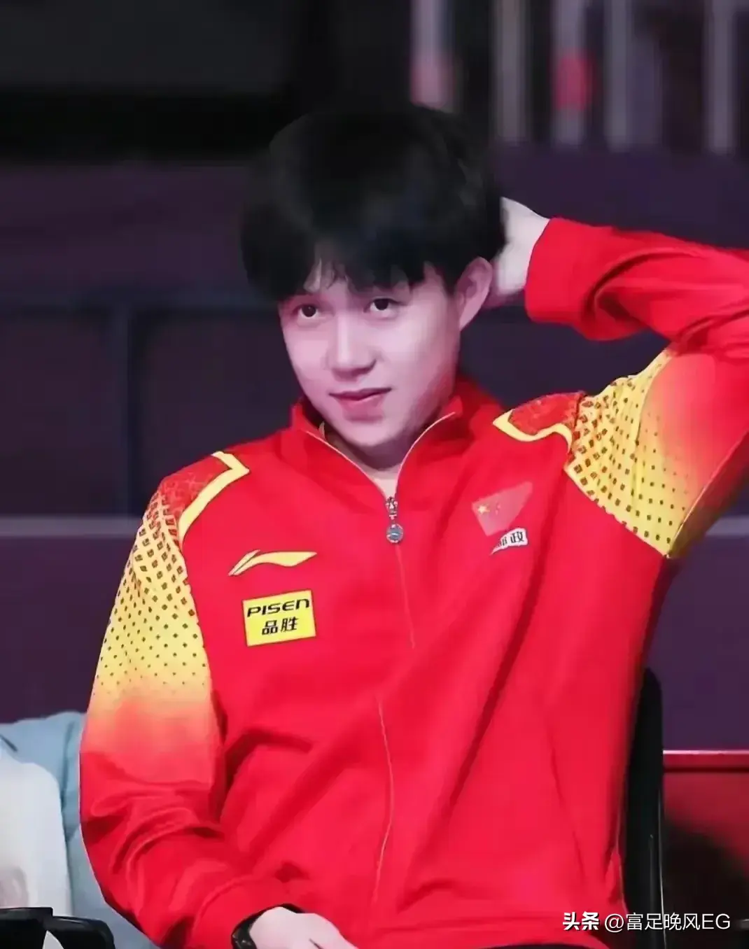 秋风扫落叶!王楚钦3-0打败林兆恒,晋级16强,对手仅拿到9分-王楚钦发脾气