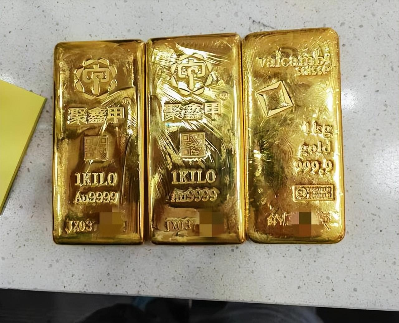 金价逼近800元/克,95后女生3月花180万元买金条,已赚36万-现在卖金条一克多少钱