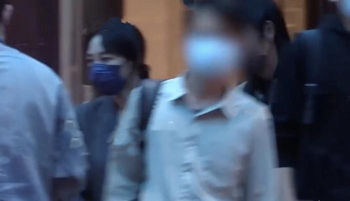 白百何携老公参加活动,张思麟长发抢镜,李冰冰王中磊等众星云集-白百何感情史